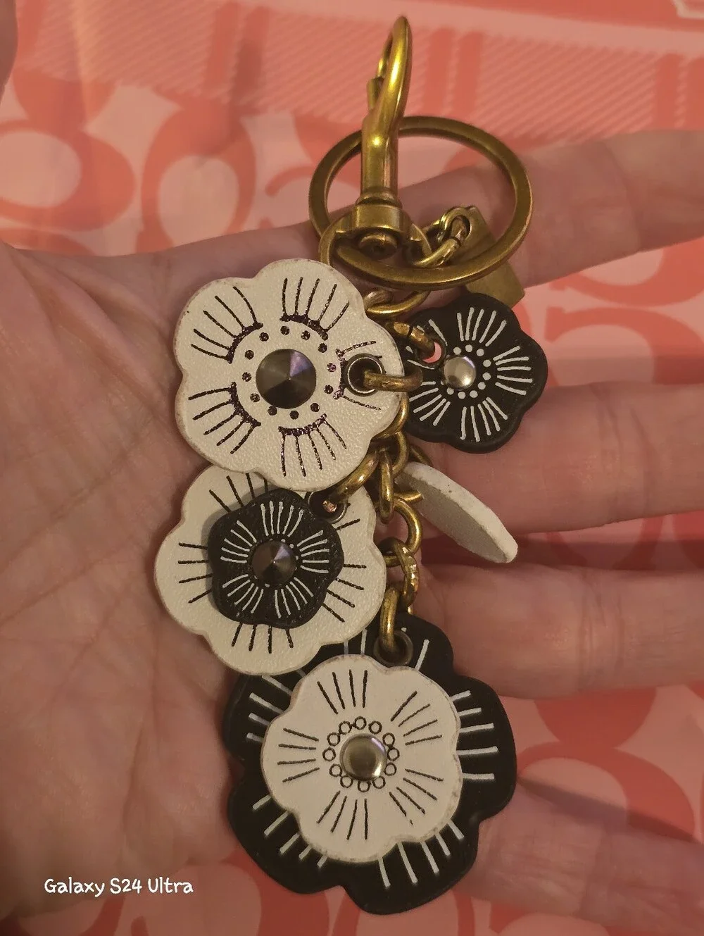 Flower Bag Charm/ Keychain NEW